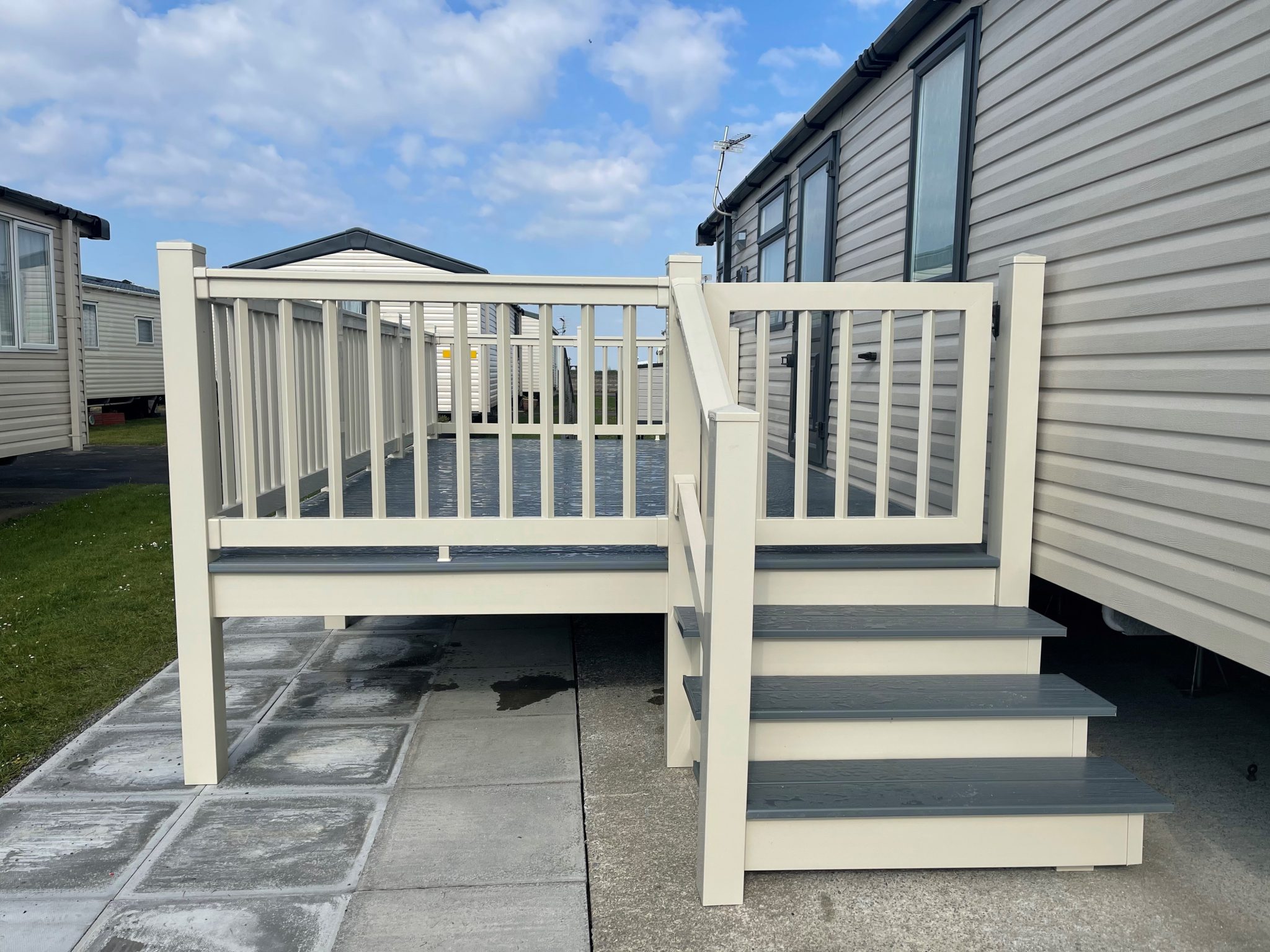 Park Homes, Lodges and Static Caravan Decking - SpecDeck